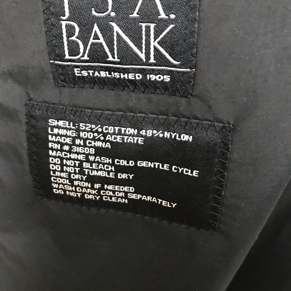 JoS. A BANK RAIN COAT - Picture 4 of 9